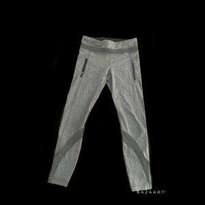 Lululemon size 6 heather grey legging